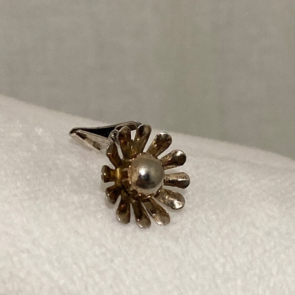 Adorable Sterling Vintage Clip Earrings, Sterling with Gold Tone - Picture 6 of 6